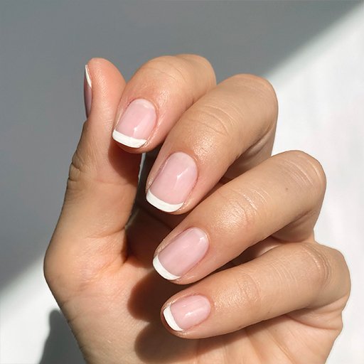 French manicure nail art - Essie