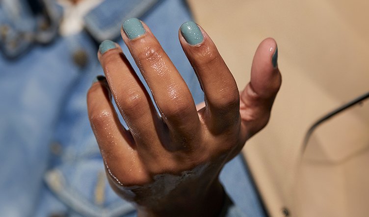 how to maintain your manicure