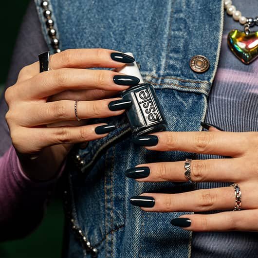 Τι χρώμα να βάψω τα νύχια μου;