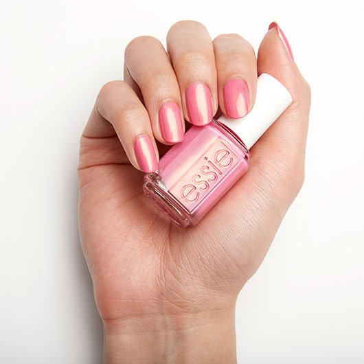 essie one way for one βερνίκι νυχιών, προϊόν στο χέρι