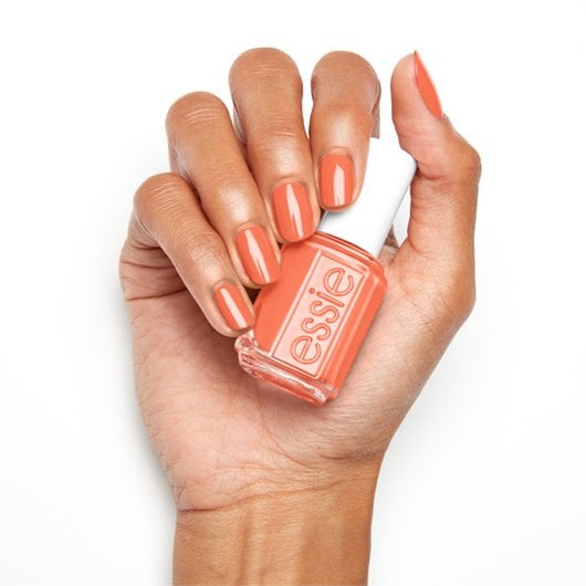 Essie Βερνίκι Νυχιών Resort Fling Hand 2