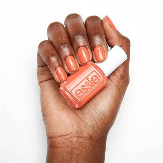 Essie Βερνίκι Νυχιών Resort Fling Hand 3