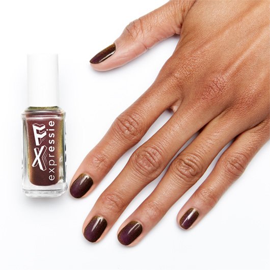 Essie Βερνίκι Νυχιών Expressie Oil Slick Hand 2