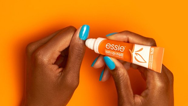 On-a-roll nail protector Essie