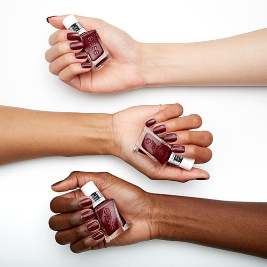 spiked with style gel couture on hands
