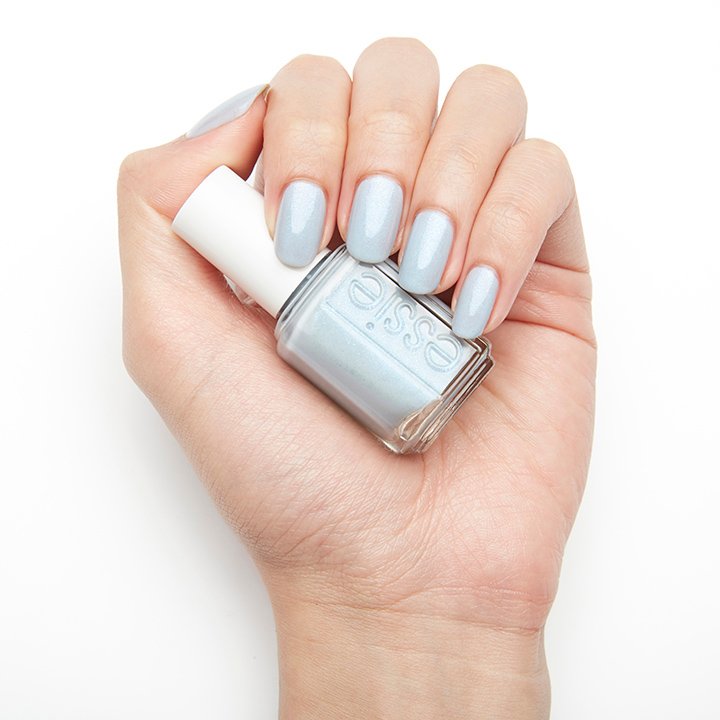essie make a splash βερνίκι νυχιών, προϊόν σε χέρι