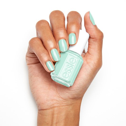 Essie Βερνίκι Νυχιών Mint Candy Apple Hand 2