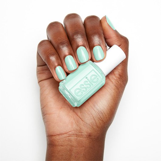 Essie Βερνίκι Νυχιών Mint Candy Apple Hand 3
