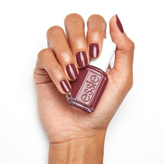 Essie Βερνίκι Νυχιών Angora Cardi Hand 2