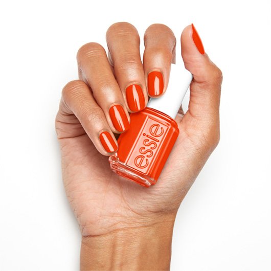 Essie Βερνίκι Νυχιών Risk Takers Only Hand 2