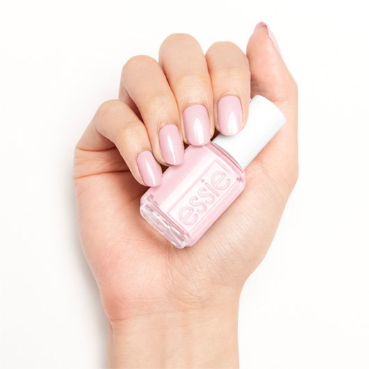 essie gel couture pillow talk the talk στο χέρι